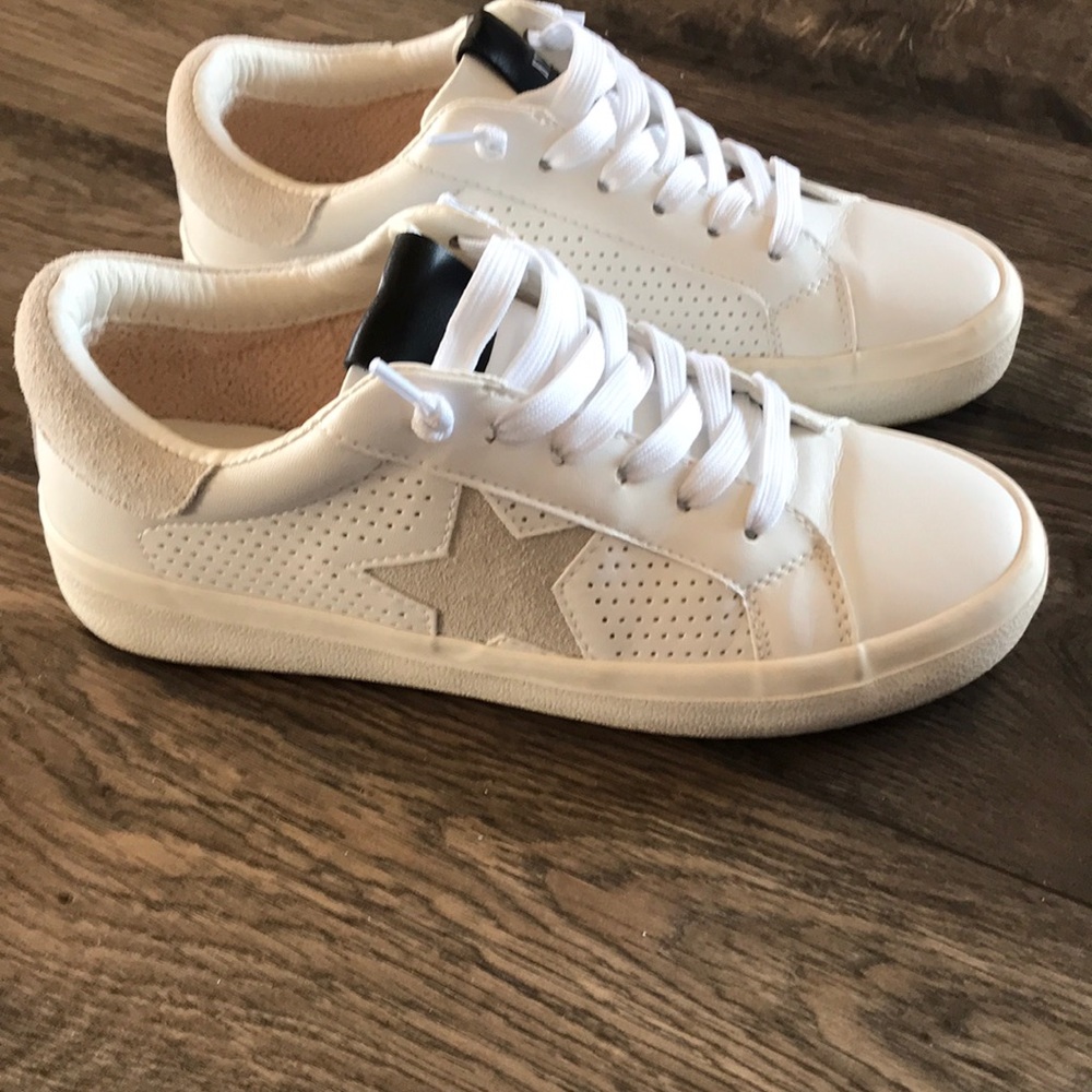 Steve Madden Starling white sneakers